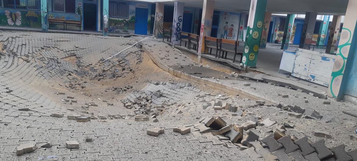 An UNRWA school sheltering more than 225 displaced people, including many families, in the Gaza Strip was directly hit, sustaining severe damages, but no casualties were reported.